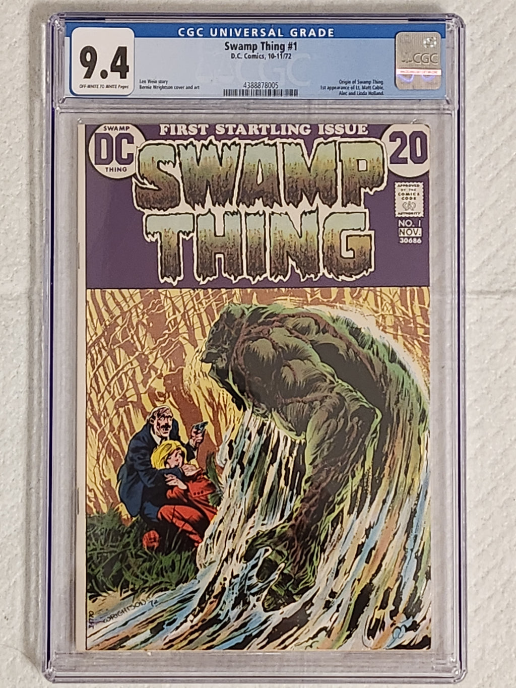 Swamp Thing #1 | CGC 9.4  | 1st Issue of Classic Wein & Wrightson Run